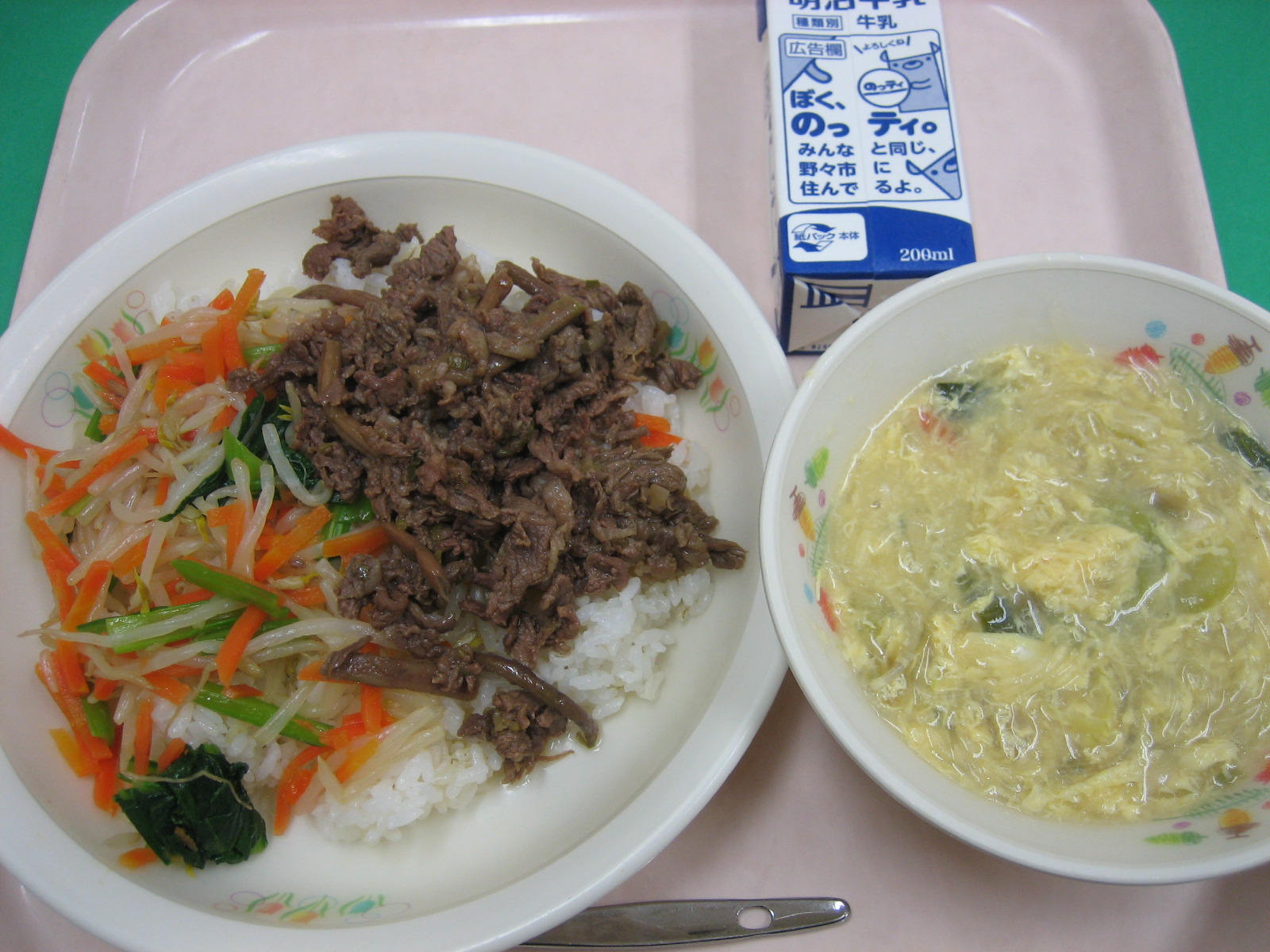 820kcal  ビビンバ（麦飯）　牛乳　春雨サンラータン