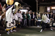 西町の獅子舞の画像