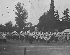 富奥（とみおく）尋常高等小学校の運動会（1936年・昭和11）の画像