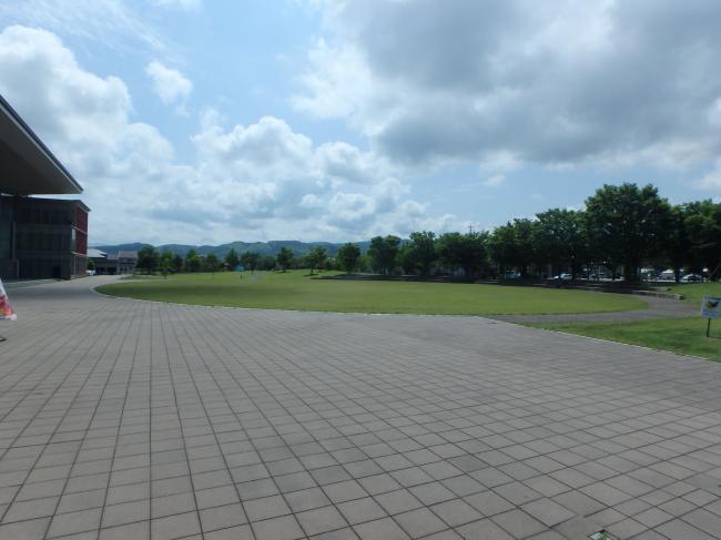 あらみや公園　芝生広場1