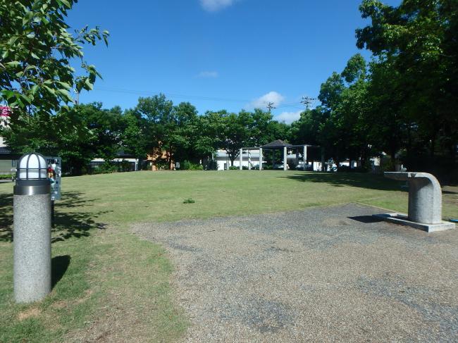 経塚公園２