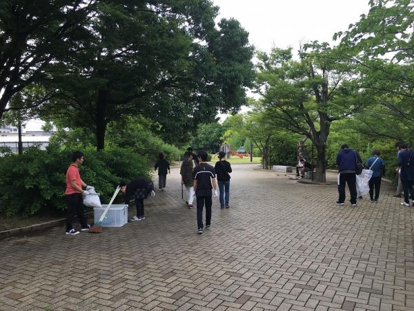 せせらぎ公園　活動の様子1