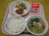 781kcal  ご飯　牛乳　鶏肉の竜田揚げ　白菜とツナのゆずポン酢和え　丸いも豚汁