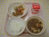 864kcal  ご飯　牛乳　ギョーザ　もやしのナムル　麻婆豆腐