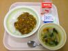 797キロカロリー、いろいろ豆のキーマカレー、牛乳、野菜スープ、セノビゼリー