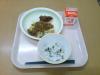 841キロカロリー、わかめご飯、牛乳、鶏のザンギ、ジャージャー麵