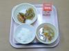 777キロカロリー、白飯、牛乳、揚げギョーザ、ヤーコンチャプチェ、肉団子スープ
