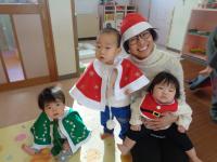 今日はクリスマス会！かわいくおめかしです