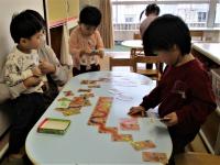 今年はヘビ年、ヘビカードで一緒に遊ぼう！