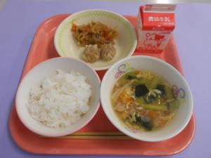 615キロカロリー、ごはん、ぎゅうにゅう、シューマイ、ぶたにくのプルコギふう、たまごスープ