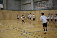 北陸学院高校バスケットボール部の練習風景の画像3